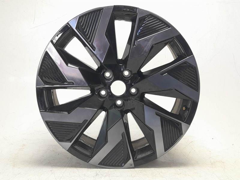 Recambio de llanta para renault rafale rafale referencia OEM IAM 403005760R  