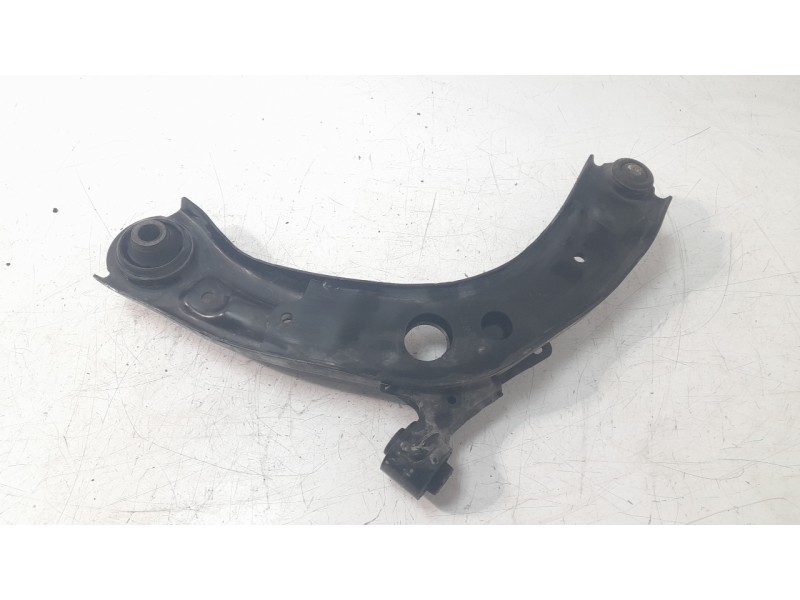 Recambio de brazo suspension delantero derecho para mazda 3 sedán (bp) evolution referencia OEM IAM BDNF34300C  