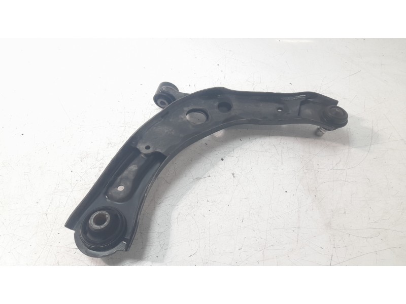Recambio de brazo suspension delantero izquierdo para mazda 3 sedán (bp) evolution referencia OEM IAM BDNF34350C  