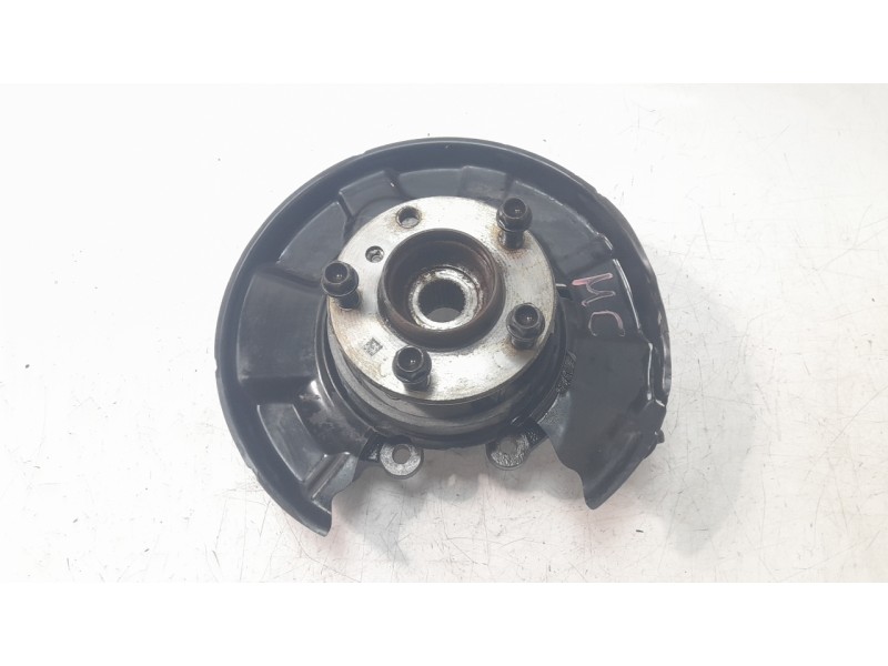 Recambio de mangueta trasera izquierda para bmw 1 (f20) 118 d referencia OEM IAM 33326792515  