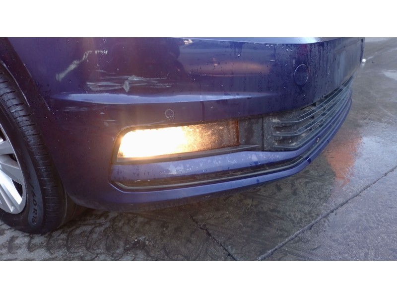 Recambio de faro antiniebla derecho para volkswagen touran (5t1) 2.0 tdi referencia OEM IAM   