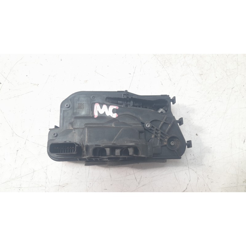 Recambio de cerradura puerta trasera izquierda para ford kuga iii (dfk) 2.5 duratec plug-in-hybrid referencia OEM IAM 2099461  