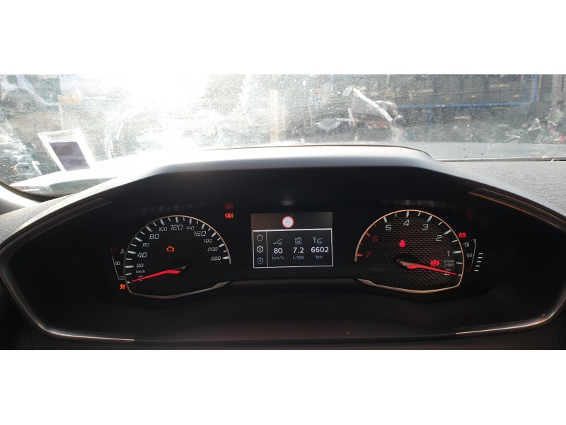 peugeot 2008 (p1) del año 2023