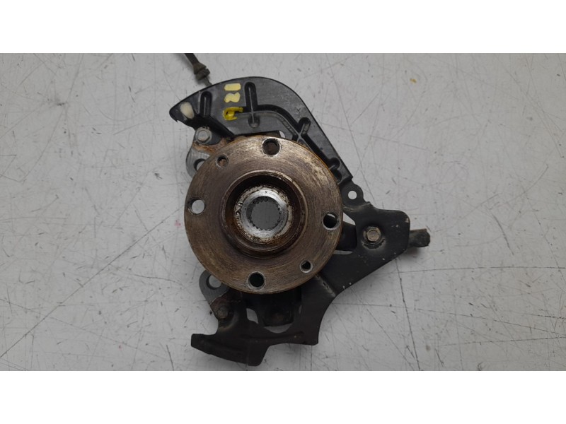 Recambio de mangueta delantera izquierda para fiat 500 c (312_) 1.0 mild hybrid (312.ayd1b) referencia OEM IAM 0000052018640  