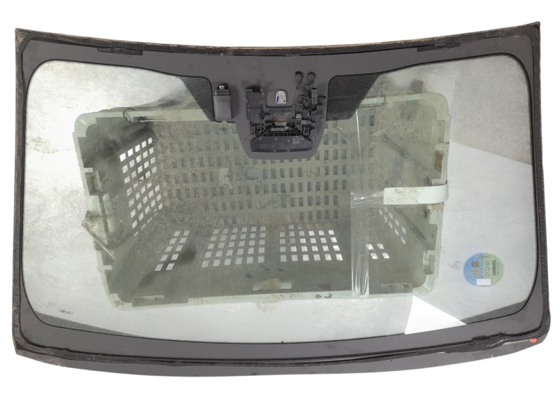 Recambio de parabrisas para toyota yaris cross hybrid 2wd active tech referencia OEM IAM 561010DK00  