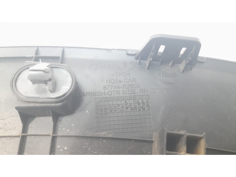 Recambio de aletin trasero derecho para kia sportage v (nq5) 1.6 t-gdi hybrid referencia OEM IAM 87742R2000  