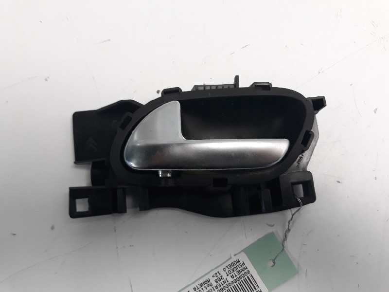 Recambio de maneta interior delantera izquierda para peugeot 208 active referencia OEM IAM   