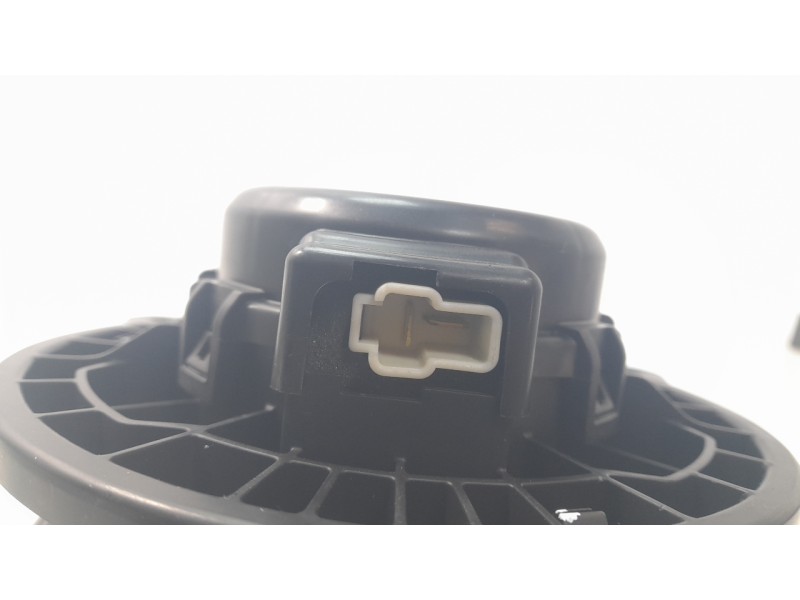 Recambio de ventilador calefaccion para kia sportage v (nq5) 1.6 t-gdi hybrid referencia OEM IAM 97113R2000  