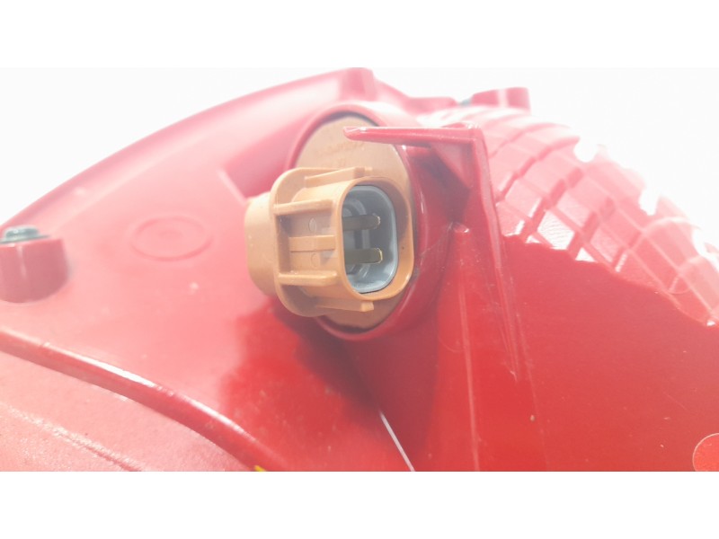 Recambio de faro antiniebla trasero derecho para kia sportage v (nq5) 1.6 t-gdi hybrid referencia OEM IAM 92406R2000  108552780 