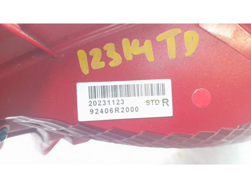 Recambio de faro antiniebla trasero derecho para kia sportage v (nq5) 1.6 t-gdi hybrid referencia OEM IAM 92406R2000  108552780 