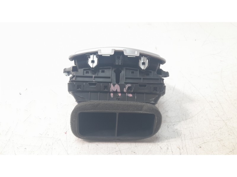 Recambio de rejilla aireadora para kia sportage v (nq5) 1.6 t-gdi hybrid referencia OEM IAM 97040R2000  