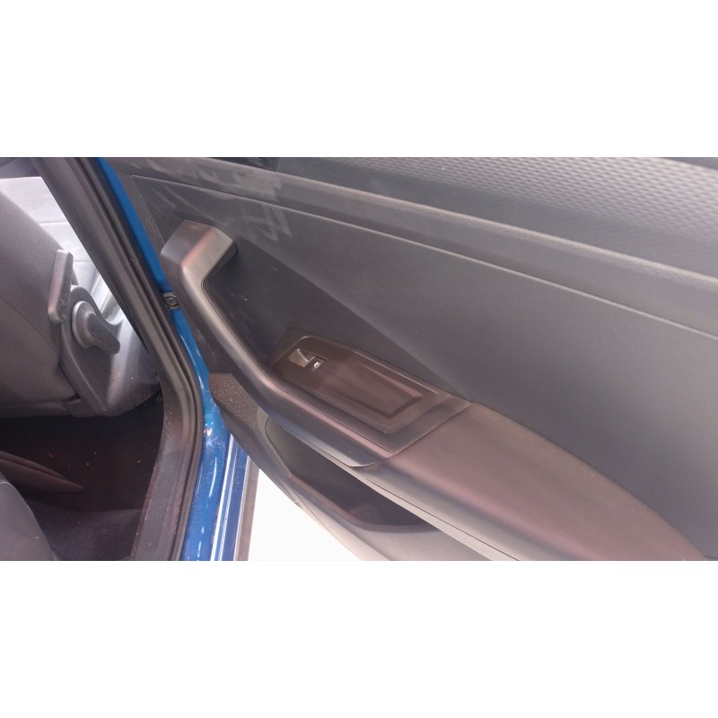 Recambio de mando elevalunas trasero derecho para volkswagen t-roc (a11, d11) 1.0 tsi referencia OEM IAM   