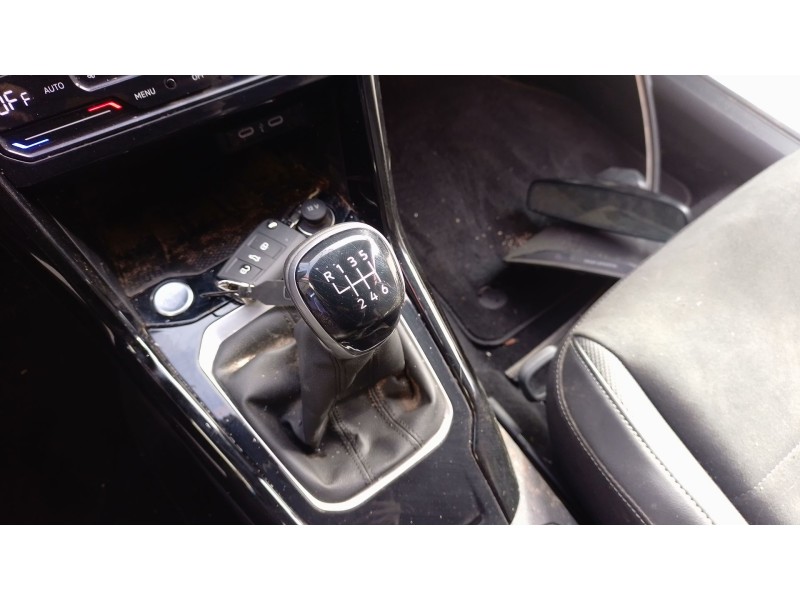 Recambio de palanca cambio para volkswagen t-roc (a11, d11) 1.0 tsi referencia OEM IAM   