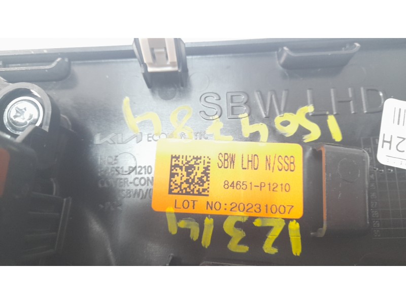 Recambio de moldura para kia sportage v (nq5) 1.6 t-gdi hybrid referencia OEM IAM 84651P1210  