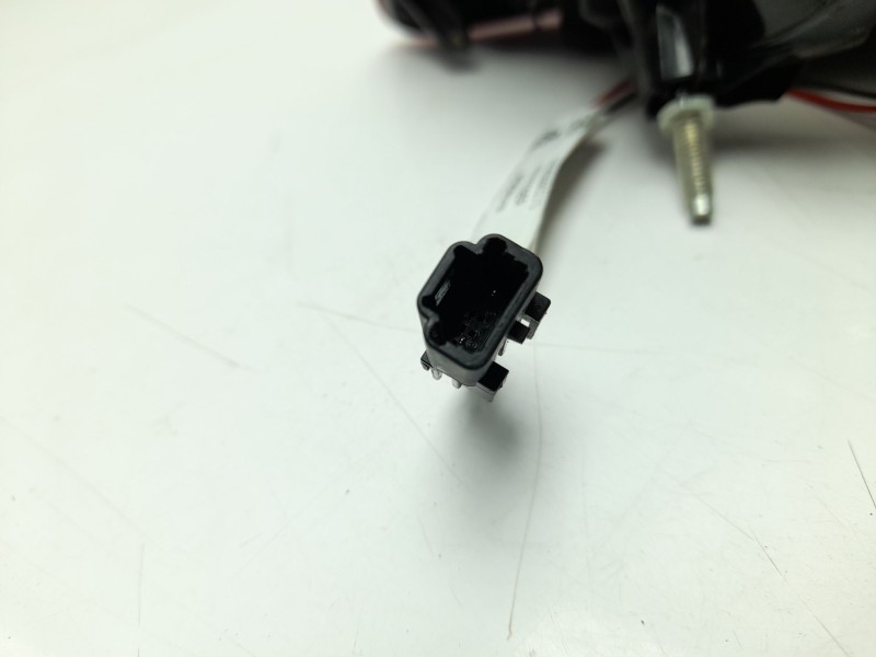 Recambio de piloto trasero derecho interior para renault clio iv grandtour (kh_) 0.9 tce 90 referencia OEM IAM 265502395R  104LL