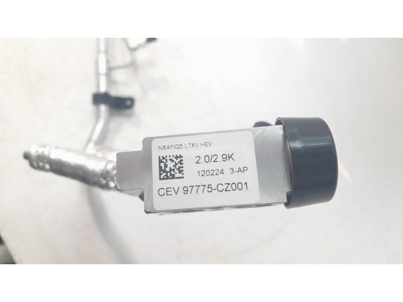 Recambio de tubos aire acondicionado para kia sportage v (nq5) 1.6 t-gdi hybrid referencia OEM IAM 97775CZ001  