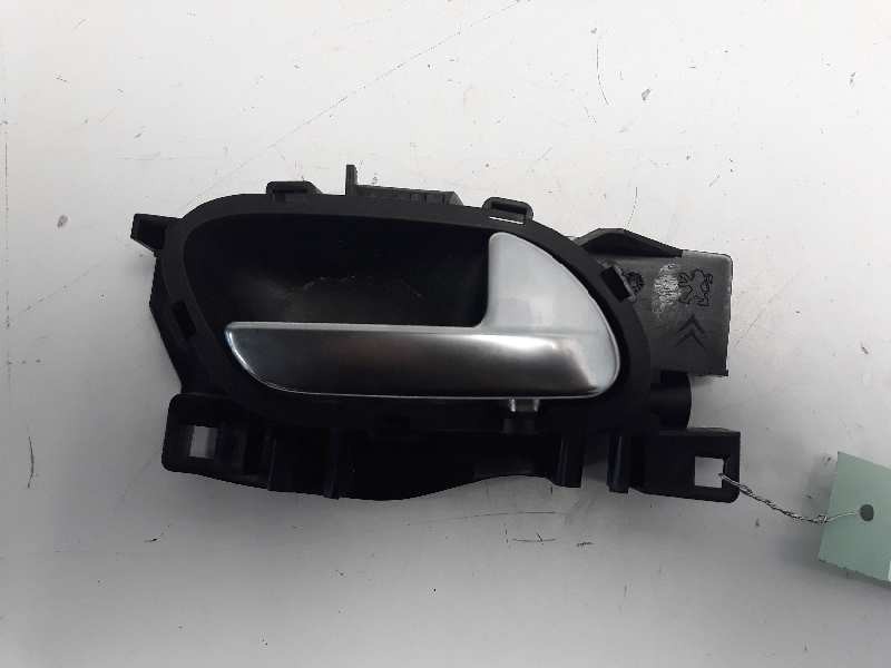 Recambio de maneta interior trasera derecha para peugeot 208 active referencia OEM IAM   