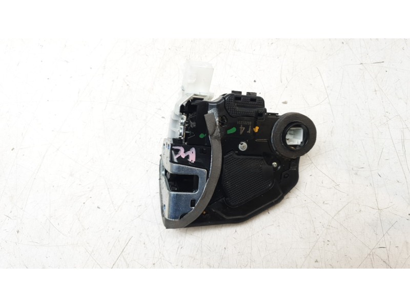 Recambio de cerradura puerta trasera derecha para toyota c-hr (_x1_) 1.8 hybrid (zyx10_, zyx11_) referencia OEM IAM 69050F4010  