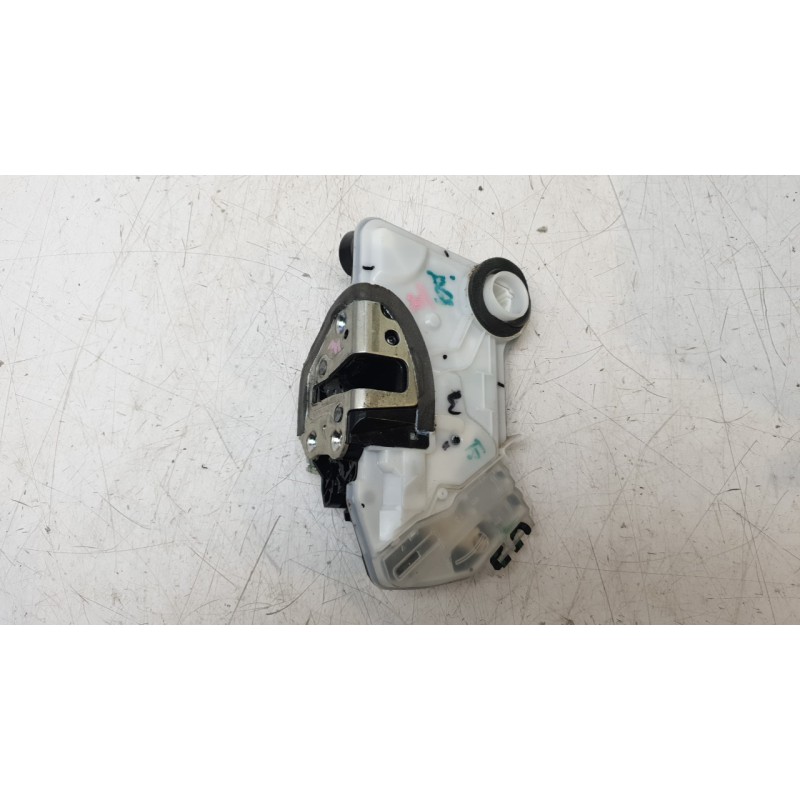 Recambio de cerradura puerta delantera izquierda para toyota c-hr (_x1_) 1.8 hybrid (zyx10_, zyx11_) referencia OEM IAM 69040F40