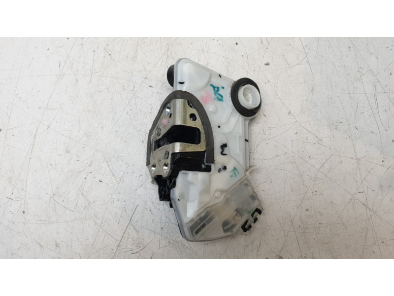 Recambio de cerradura puerta delantera izquierda para toyota c-hr (_x1_) 1.8 hybrid (zyx10_, zyx11_) referencia OEM IAM 69040F40