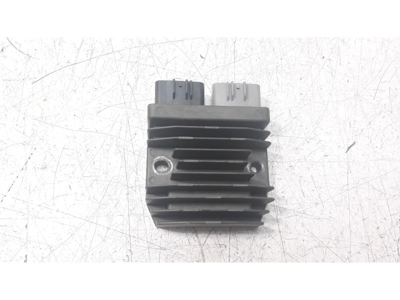Recambio de alternador para honda cb 650r cb 650r referencia OEM IAM FH027AA  