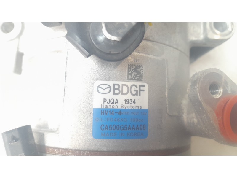 Recambio de compresor aire acondicionado para mazda 3 sedán (bp) evolution referencia OEM IAM BDGFPJQA1934 320241 CAF230048