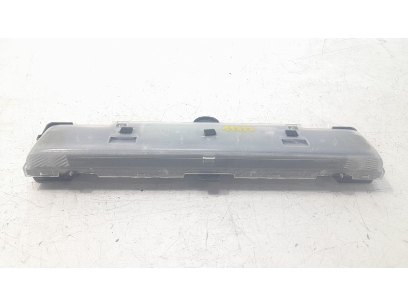 Recambio de luz central de freno para mazda 3 sedán (bp) evolution referencia OEM IAM B0J951580  