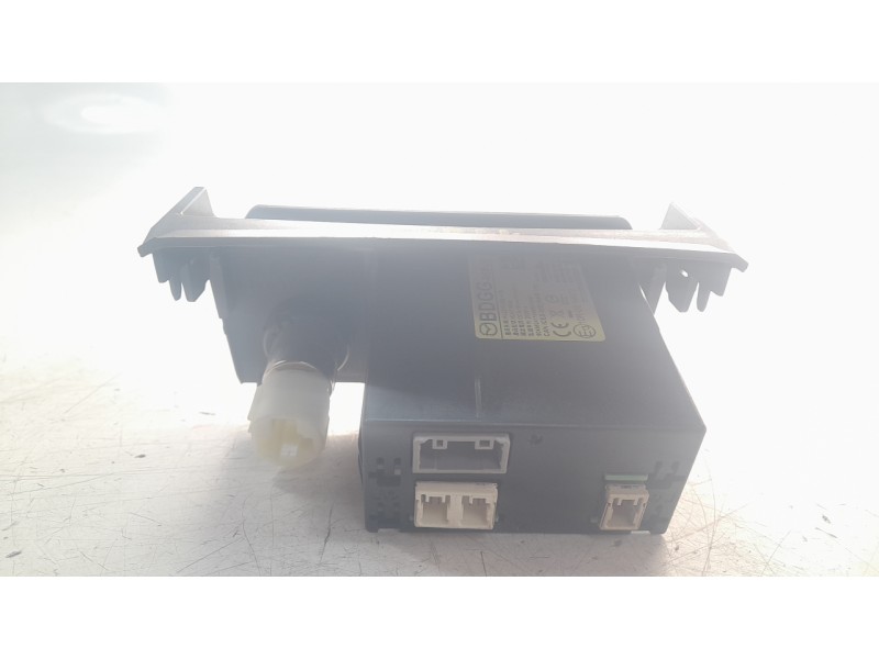 Recambio de modulo electronico para mazda 3 sedán (bp) evolution referencia OEM IAM BDGG669U0  