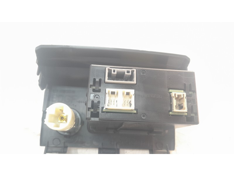 Recambio de modulo electronico para mazda 3 sedán (bp) evolution referencia OEM IAM BDGG669U0  