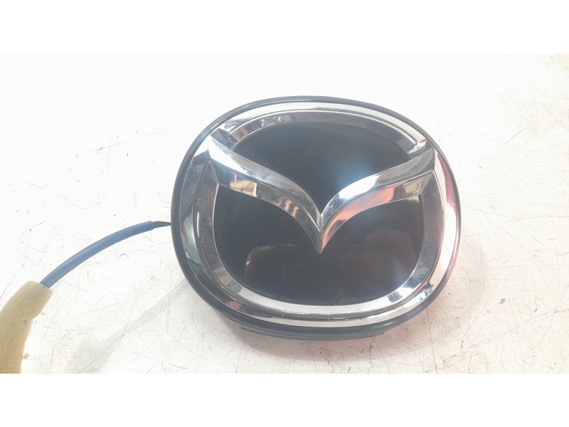 Recambio de maneta exterior maletero / porton para mazda 3 sedán (bp) evolution referencia OEM IAM BCJH568D0  