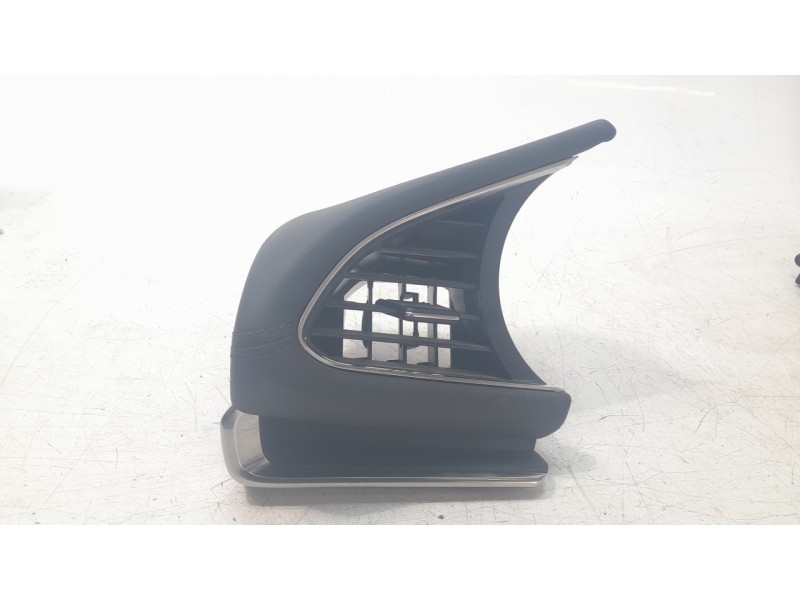 Recambio de aireador izquierdo para mazda 3 sedán (bp) evolution referencia OEM IAM BDGF64832  