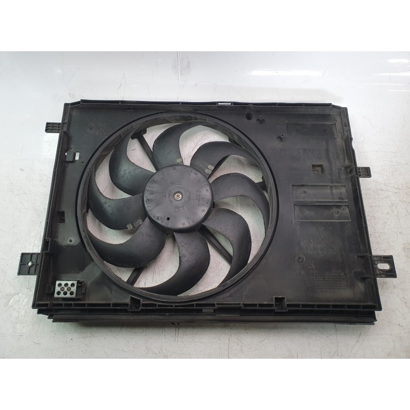 Recambio de electroventilador para citroën c4 picasso ii 1.6 bluehdi 120 referencia OEM IAM 9836636780  