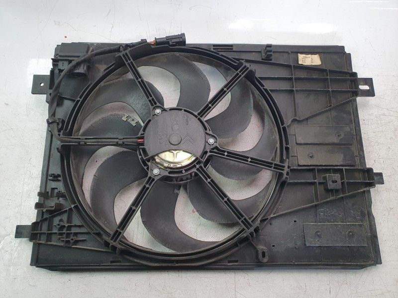 Recambio de electroventilador para citroën c4 picasso ii 1.6 bluehdi 120 referencia OEM IAM 9836636780  
