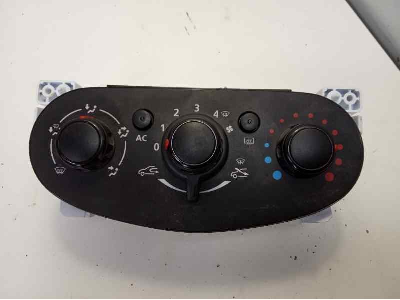 Recambio de mando calefaccion / aire acondicionado para dacia sandero stepway referencia OEM IAM 42303400  