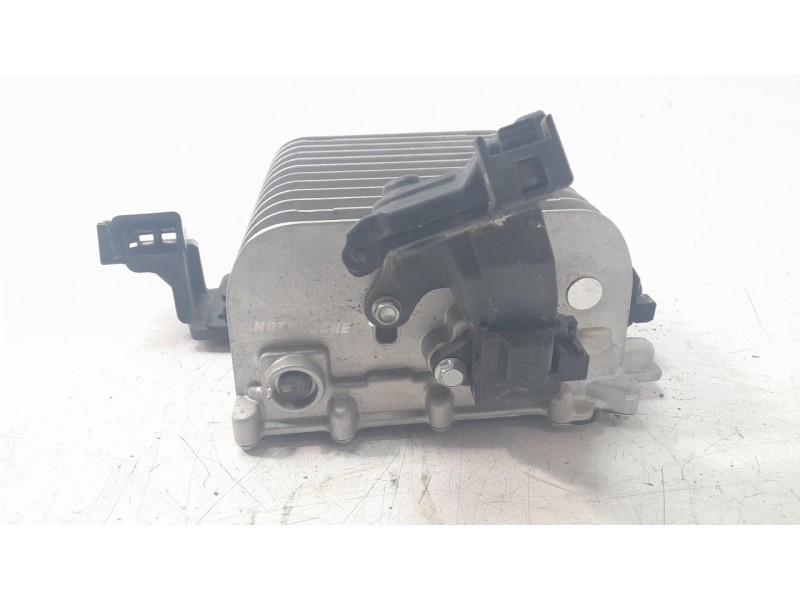 Recambio de inversor para mazda 3 sedán (bp) evolution referencia OEM IAM BDMC67ZD3E  