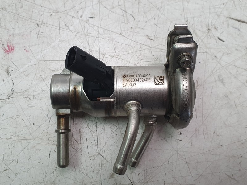 Recambio de inyector para mercedes-benz b-klasse (bm 247) b 200 d referencia OEM IAM A0004904000 21282033482402 
