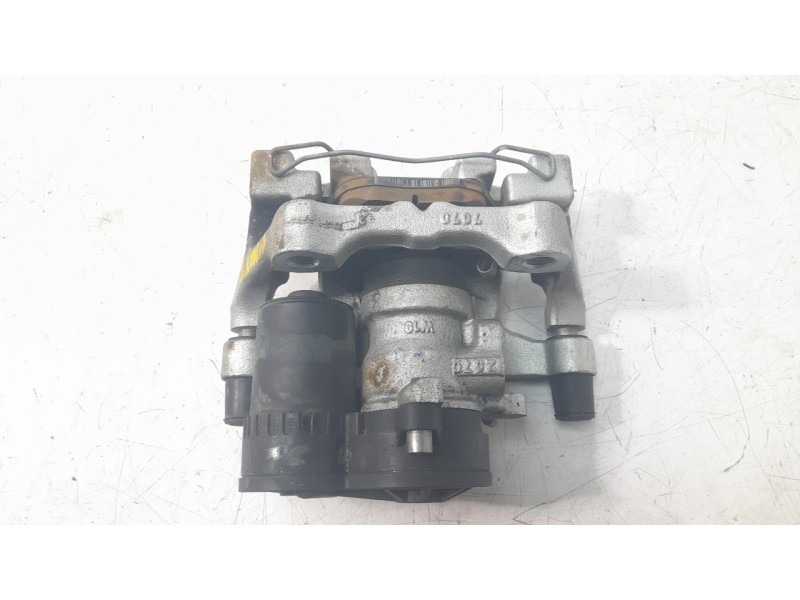 Recambio de pinza de freno trasera izquierda para mazda 3 sedán (bp) evolution referencia OEM IAM BCKA26990A  