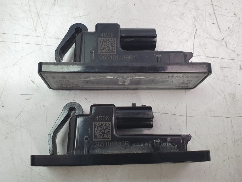 Recambio de piloto matricula para renault captur ii (hf_) tce 90 (hfm6) referencia OEM IAM 265101139R  