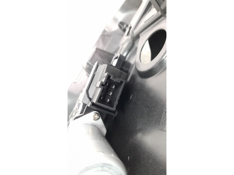 Recambio de elevalunas trasero derecho para mercedes-benz clase gla (w156) gla 200 cdi (156.908) referencia OEM IAM A2047302835 