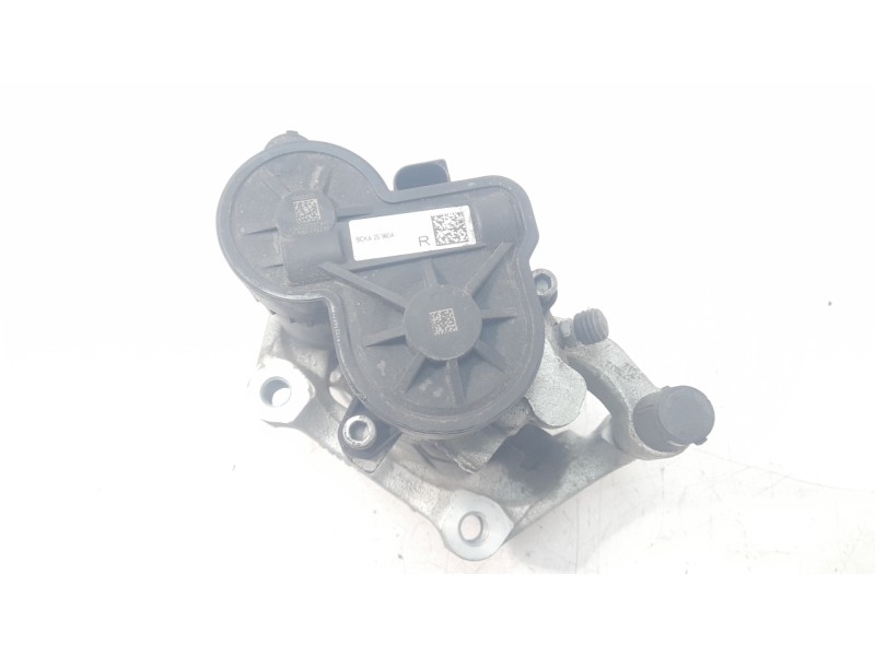 Recambio de pinza de freno trasera derecha para mazda 3 sedán (bp) evolution referencia OEM IAM BCKA26980A  