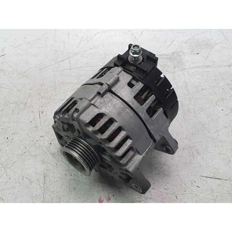Recambio de alternador para mercedes-benz b-klasse (bm 247) b 200 d referencia OEM IAM 0009063903  