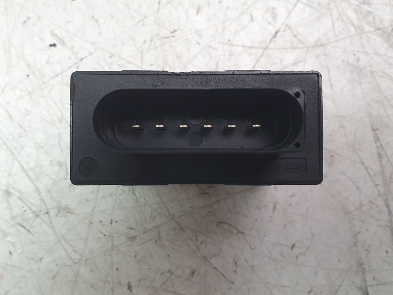 Recambio de guarnecidos maletero para volkswagen golf viii (cd1, da1) 2.0 tdi referencia OEM IAM 5Q0906121N  