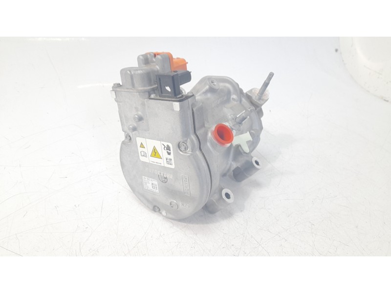 Recambio de compresor aire acondicionado para ford kuga iii (dfk) 2.5 fhev referencia OEM IAM LX6A19D623AD  