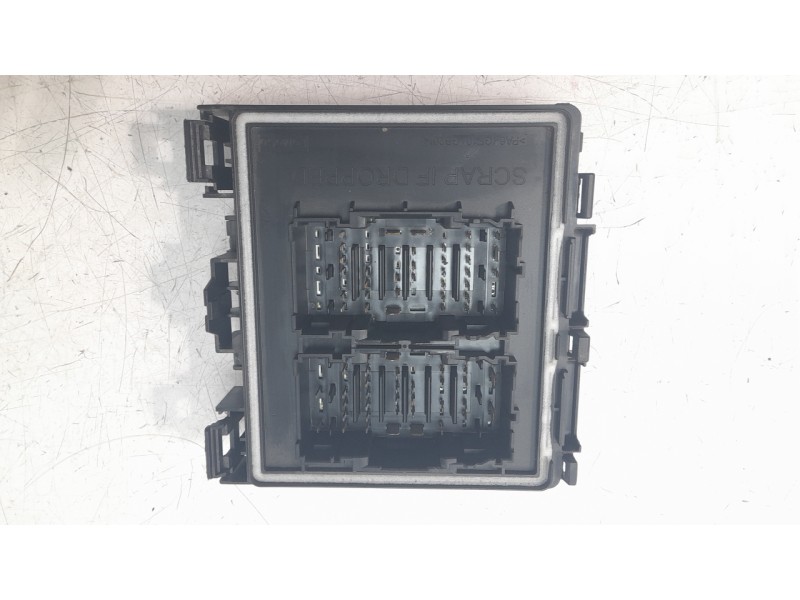 Recambio de caja reles / fusibles para ford kuga iii (dfk) 2.5 fhev referencia OEM IAM NV4T14D068ELA  