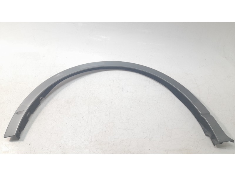 Recambio de aletin trasero derecho para ford kuga iii (dfk) 2.5 fhev referencia OEM IAM 2427450  