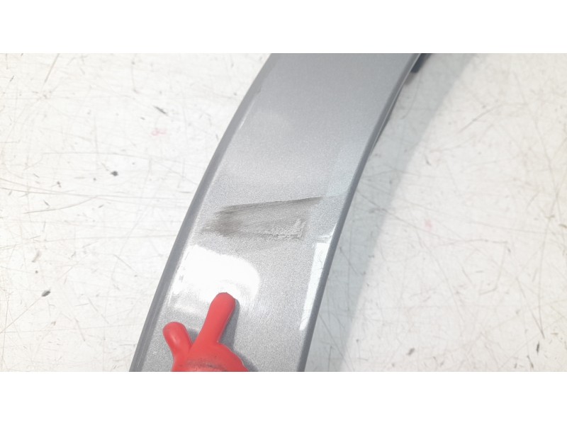 Recambio de aletin trasero derecho para ford kuga iii (dfk) 2.5 fhev referencia OEM IAM 2427450  