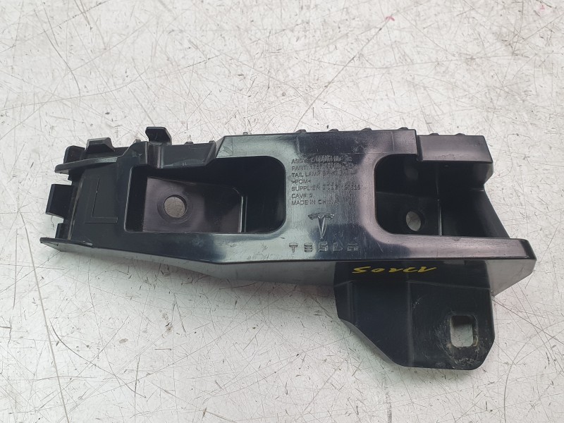 Recambio de soporte faro izquierdo para tesla model 3 (5yj3) ev referencia OEM IAM 175709900D 175564200E 