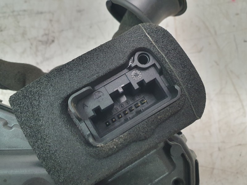 Recambio de cerradura puerta delantera derecha para audi q3 sportback (f3n) 35 tdi referencia OEM IAM 5TB837016E  