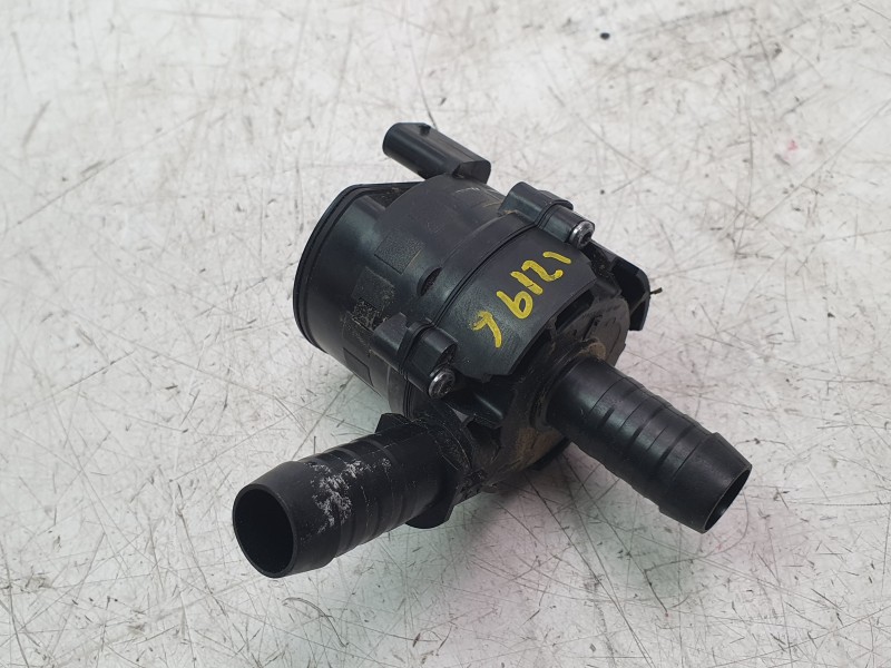 Recambio de bomba agua para ford kuga iii (dfk) 2.5 fhev referencia OEM IAM LX6118D473HCD  