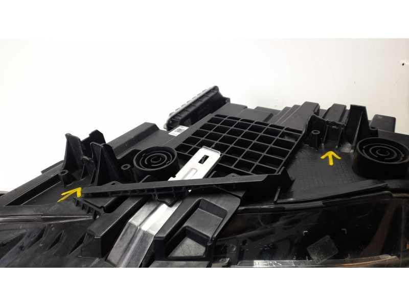 Recambio de faro derecho para bmw x2 (f39) sdrive 18 d referencia OEM IAM 90169868ZY02  